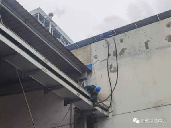 雨中施工不停歇 全力奮戰(zhàn)保工期