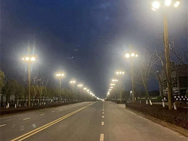 照亮未來(lái)，共筑智慧城市——路燈智慧化改造